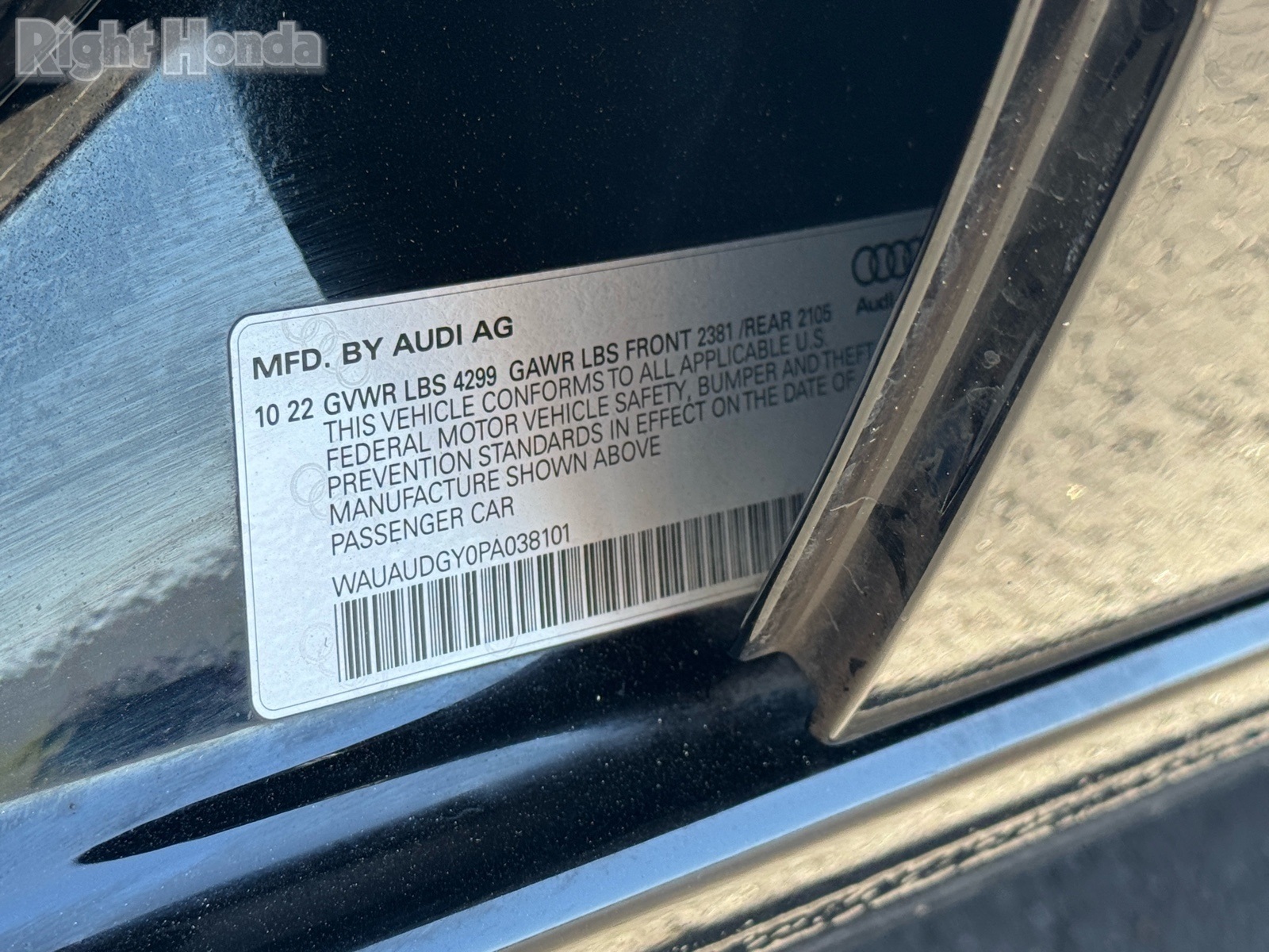 Vehicle image 23 of 31