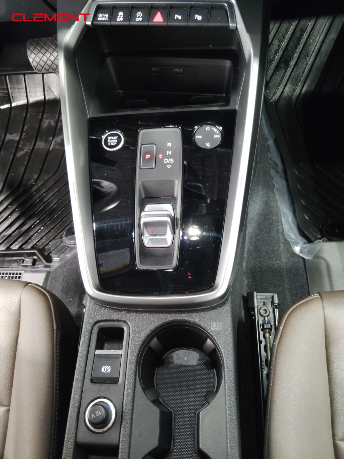 Vehicle image 18 of 59