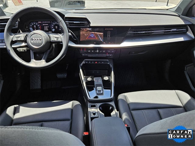 Vehicle image 20 of 42
