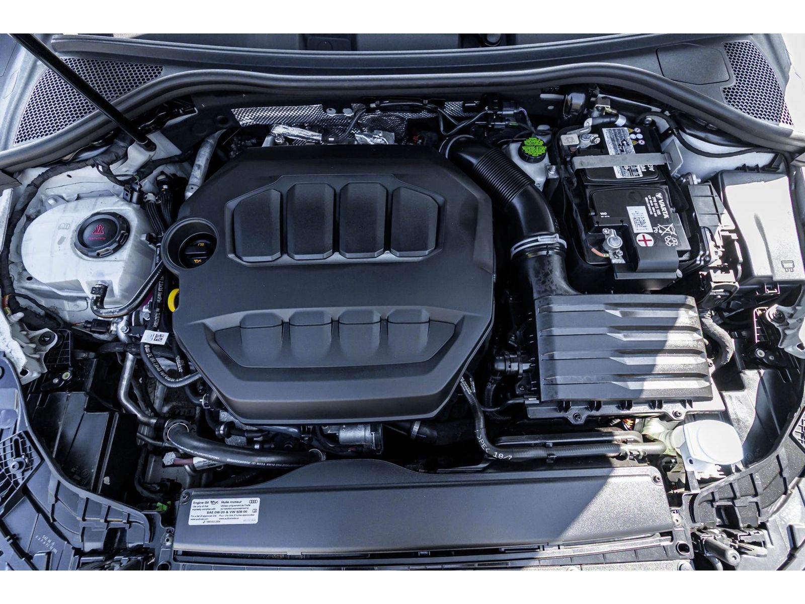 Vehicle image 17 of 25