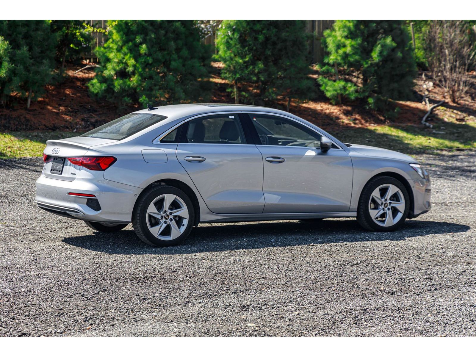 Vehicle image 7 of 25