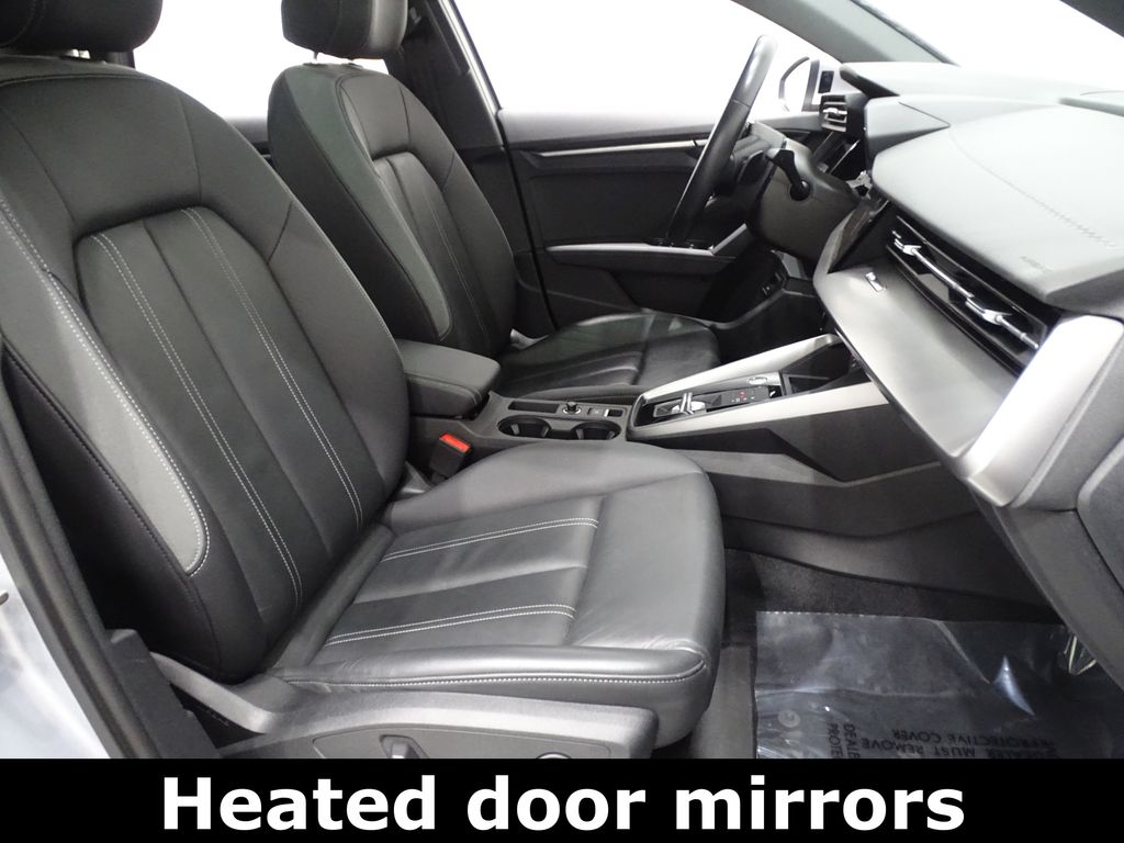 Vehicle image 12 of 44