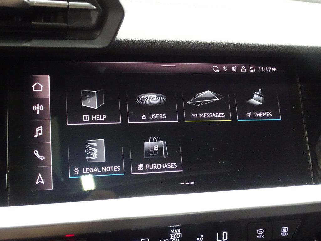 Vehicle image 29 of 44