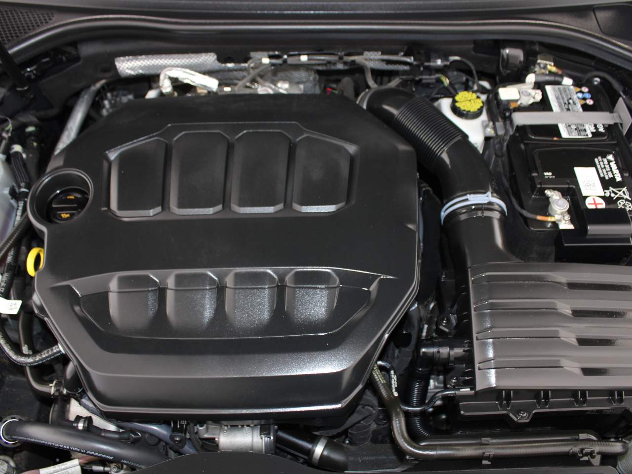Vehicle image 7 of 17