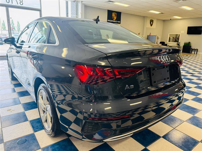 Vehicle image 11 of 27