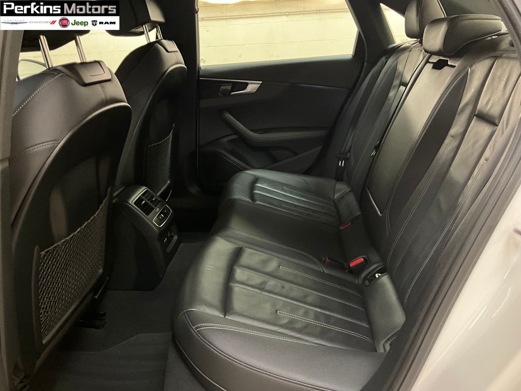 Vehicle image 12 of 16