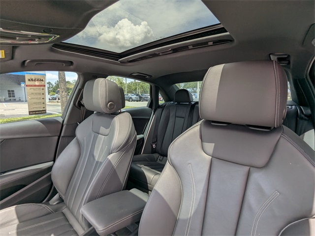 Vehicle image 21 of 35