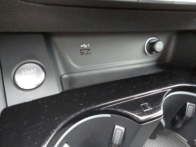 Vehicle image 37 of 50