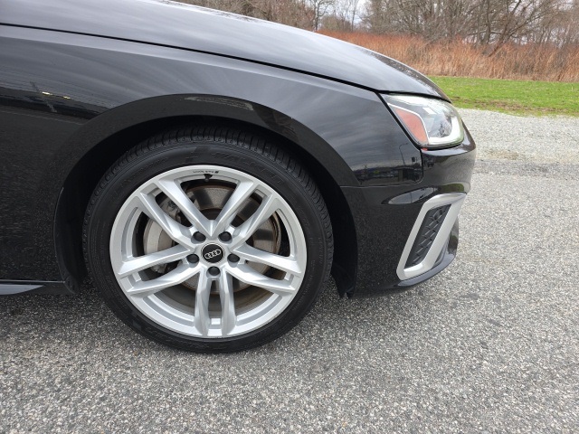 Vehicle image 12 of 50
