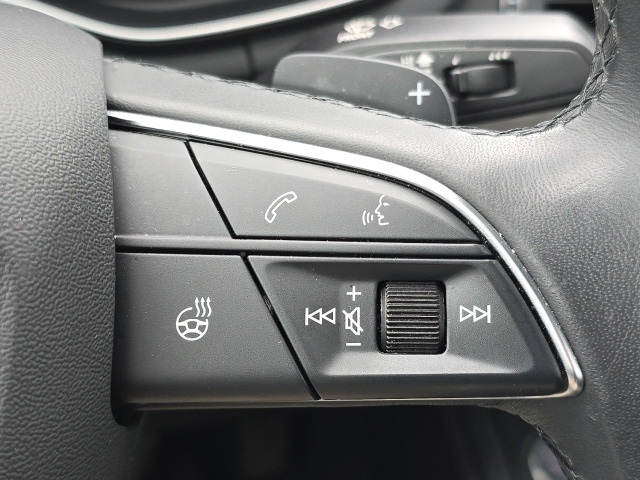 Vehicle image 35 of 50
