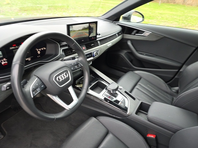 Vehicle image 15 of 50