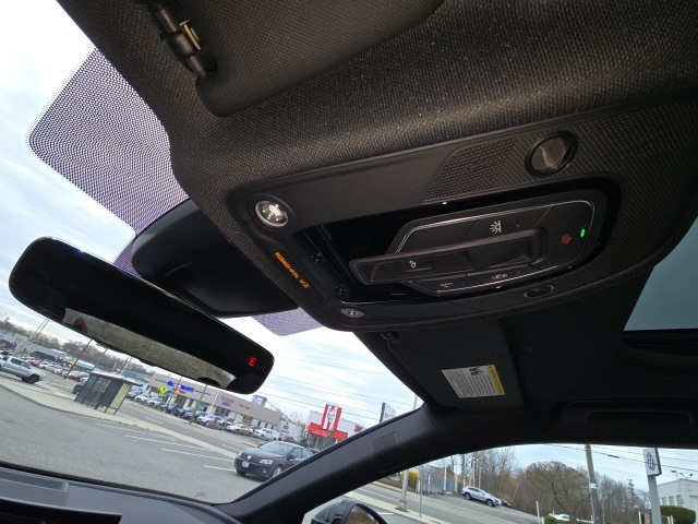 Vehicle image 46 of 50