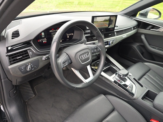 Vehicle image 14 of 50