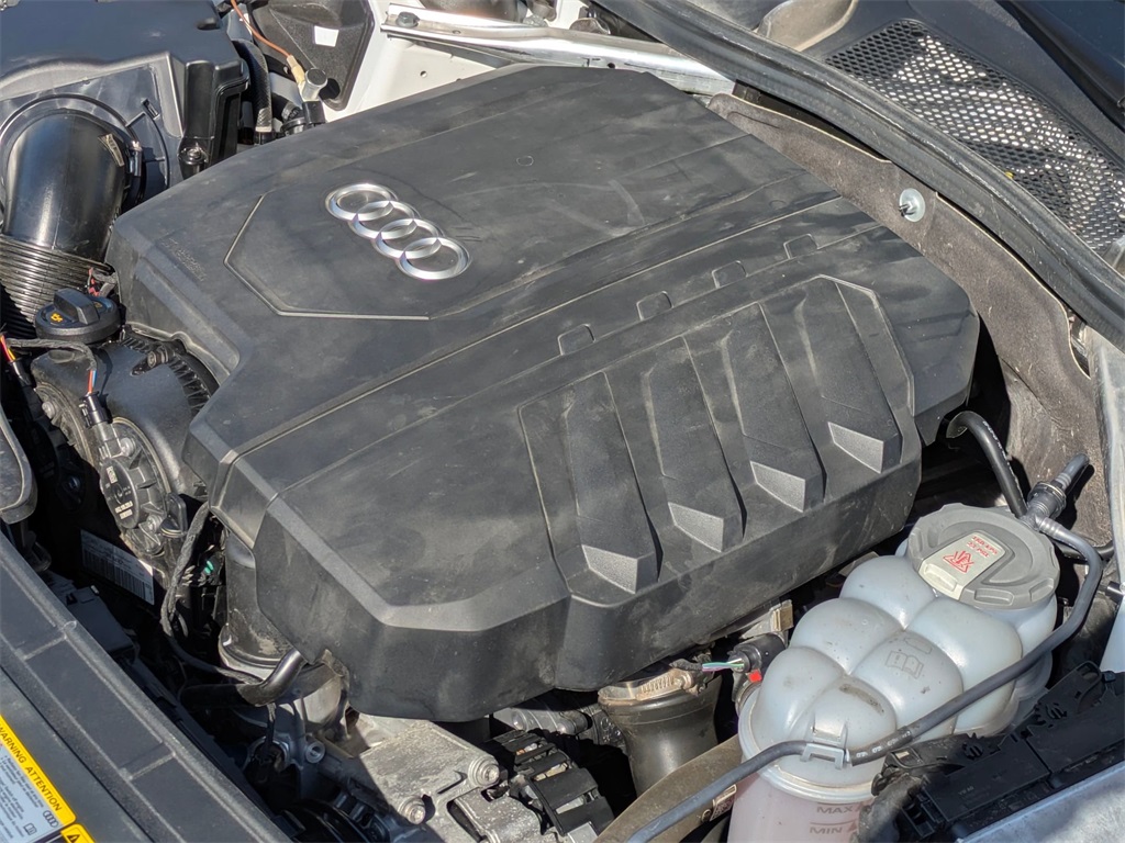 Vehicle image 36 of 39
