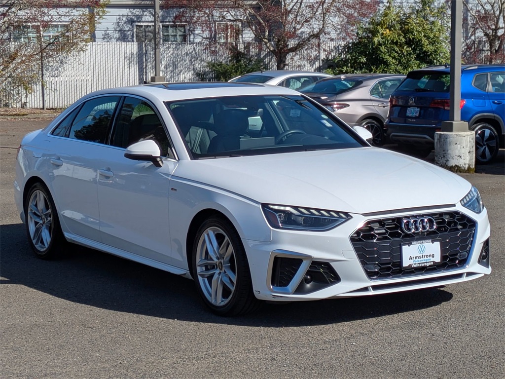 Vehicle image 4 of 39
