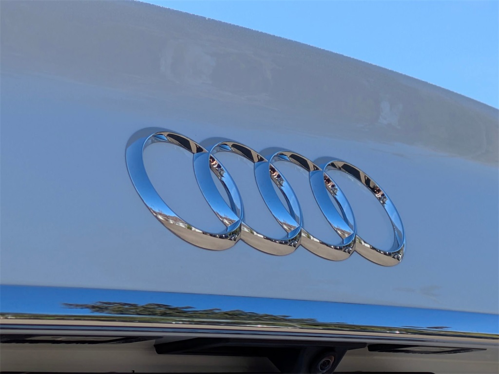 Vehicle image 29 of 39