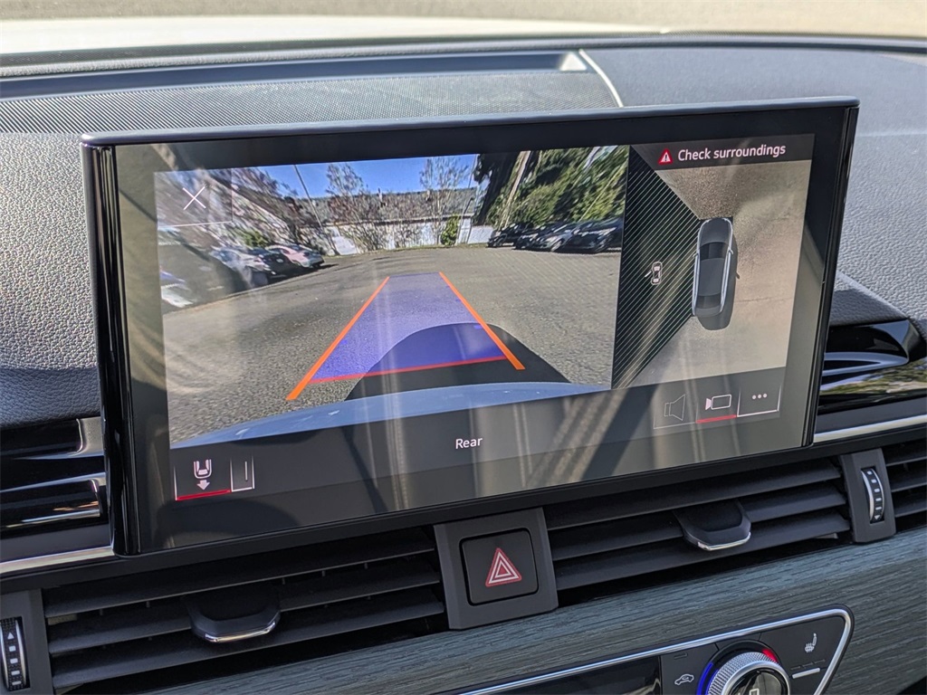 Vehicle image 18 of 39
