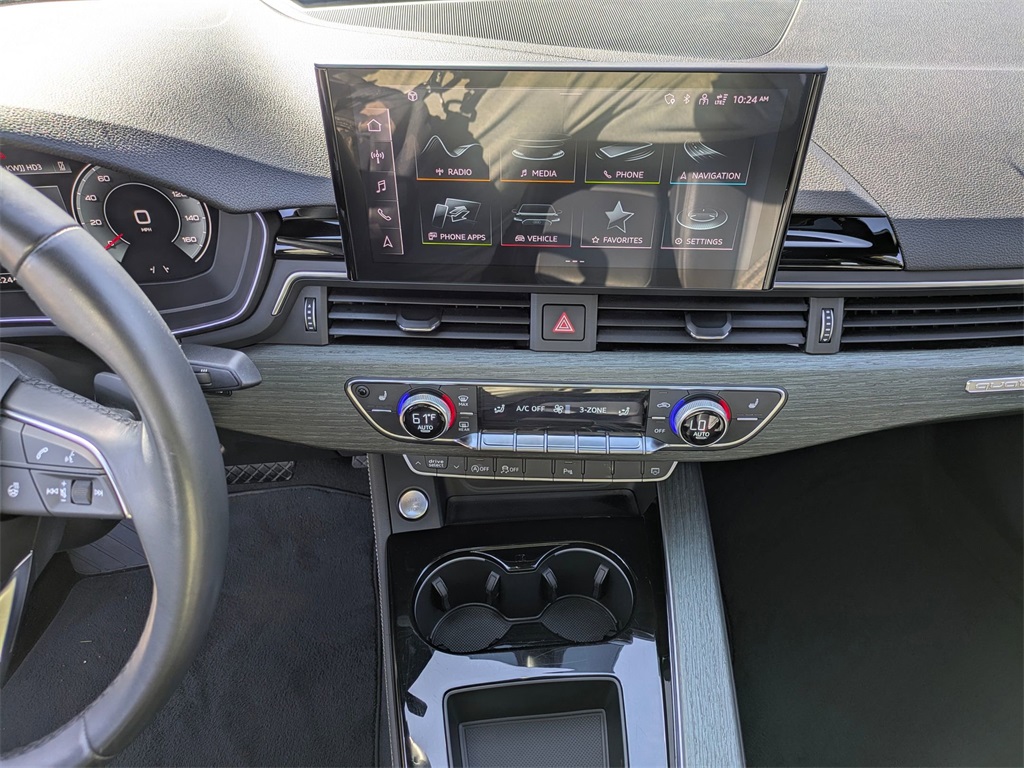 Vehicle image 17 of 39
