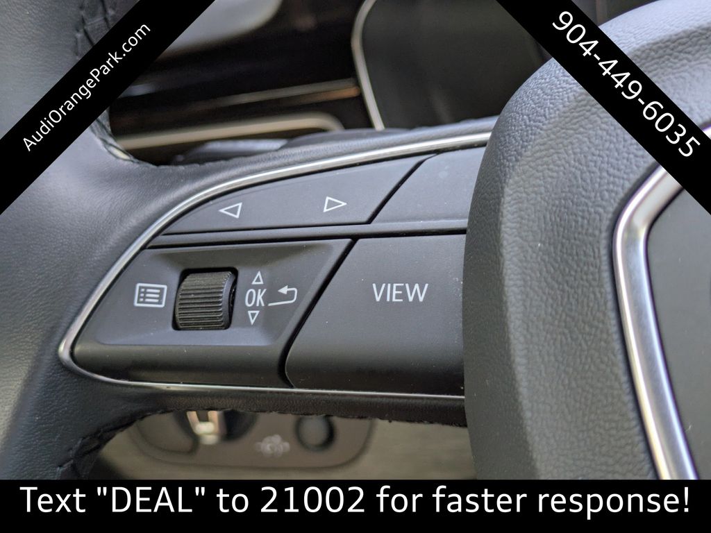 Vehicle image 33 of 40
