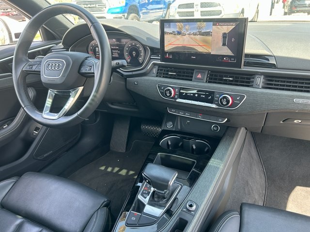 Vehicle image 31 of 37