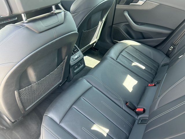 Vehicle image 29 of 37