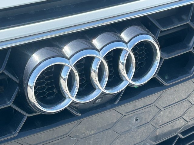 Vehicle image 9 of 37