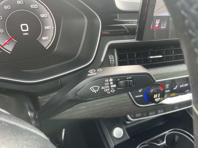 Vehicle image 32 of 34
