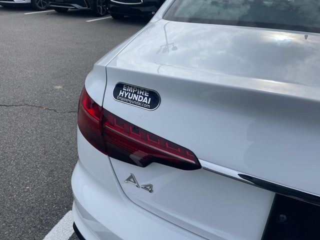 Vehicle image 11 of 34