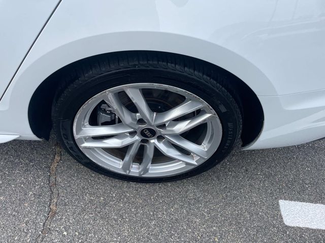 Vehicle image 15 of 34