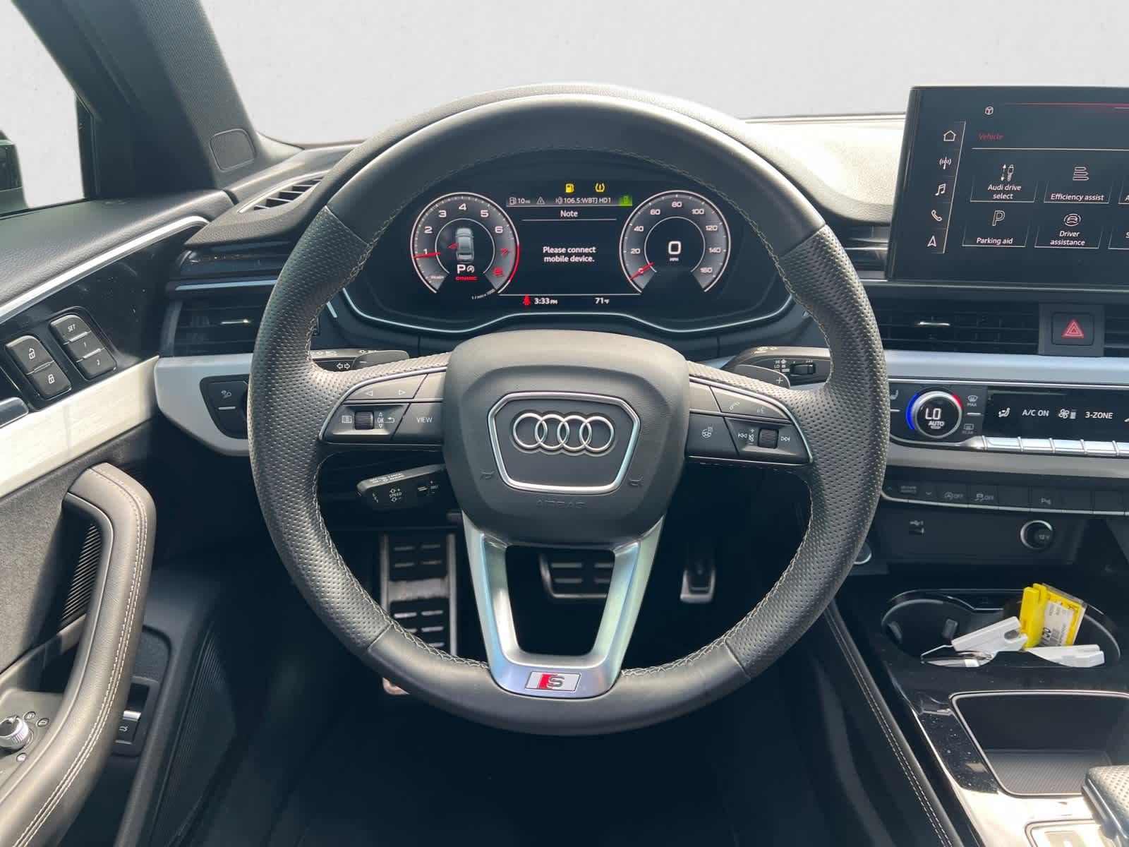 Vehicle image 13 of 22