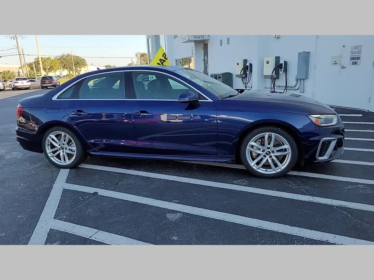 Vehicle image 10 of 36