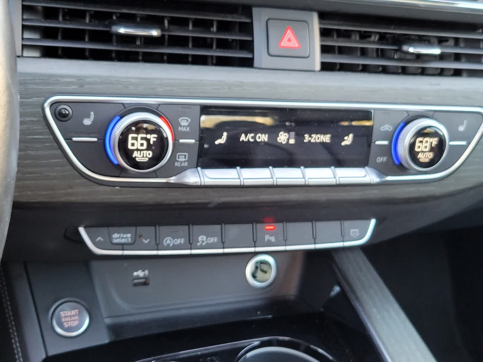 Vehicle image 29 of 36