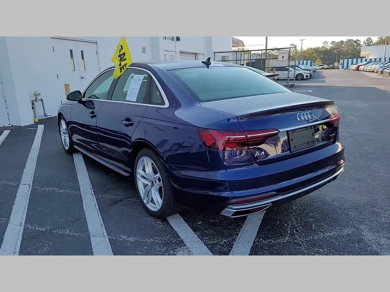Vehicle image 18 of 36