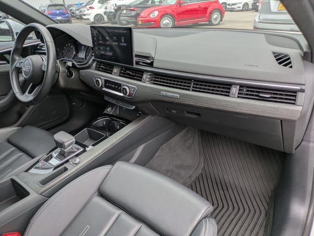 Vehicle image 15 of 26