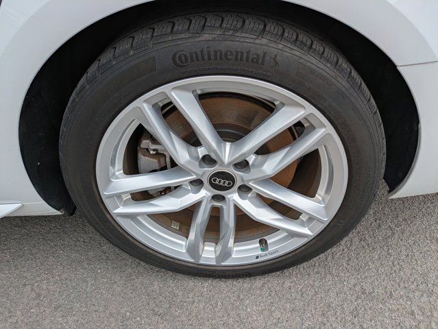 Vehicle image 7 of 26
