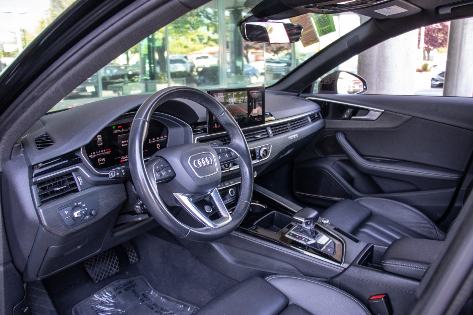 Vehicle image 9 of 23