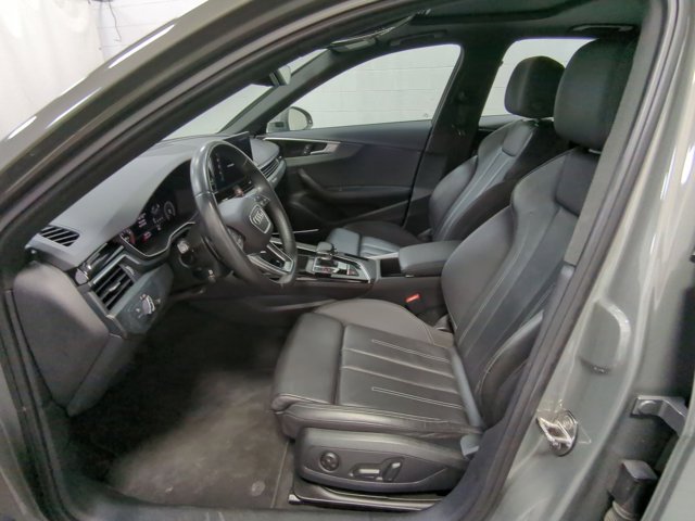 Vehicle image 14 of 22