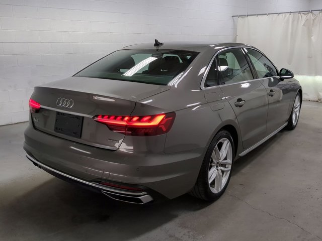 Vehicle image 4 of 22