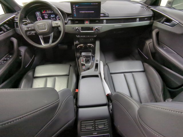 Vehicle image 16 of 22