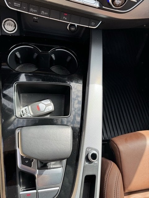 Vehicle image 24 of 39