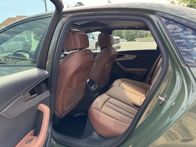 Vehicle image 22 of 39
