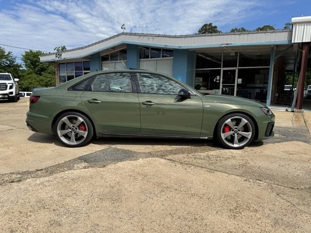 Vehicle image 7 of 39
