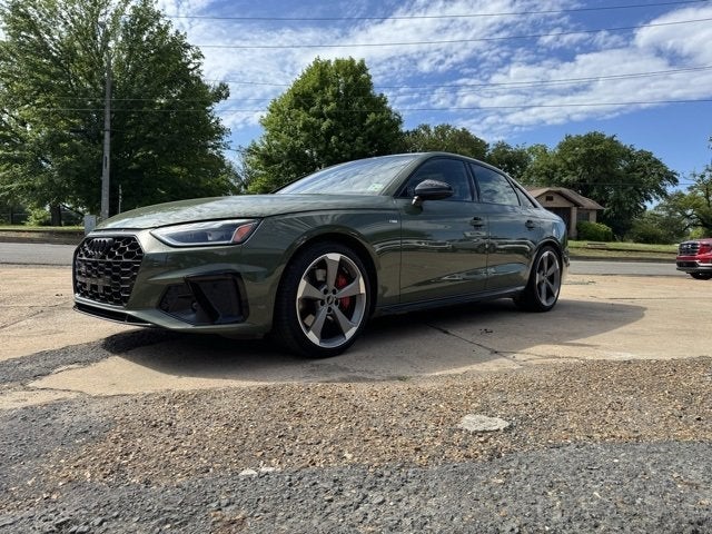 Vehicle image 2 of 39