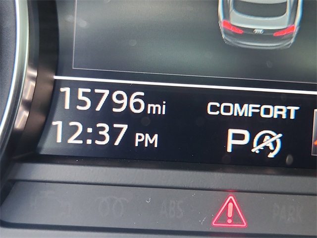 Vehicle image 27 of 33