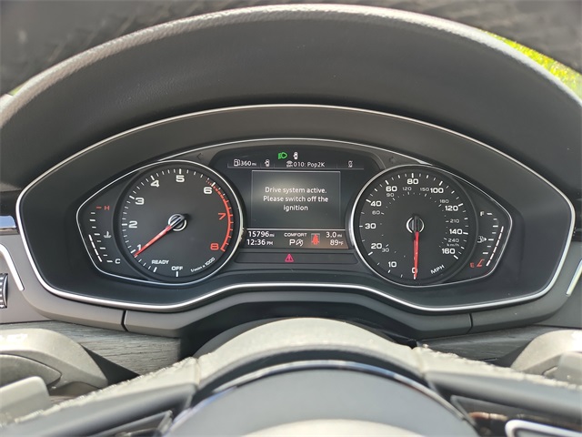 Vehicle image 26 of 33