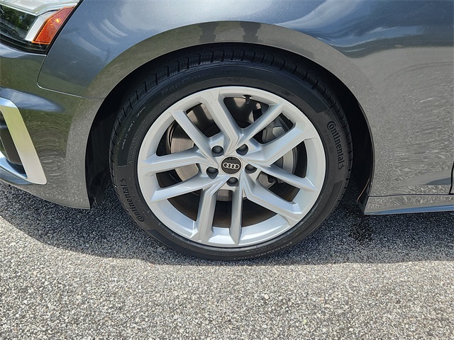 Vehicle image 7 of 33