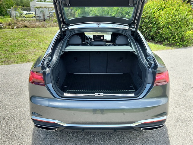 Vehicle image 5 of 33