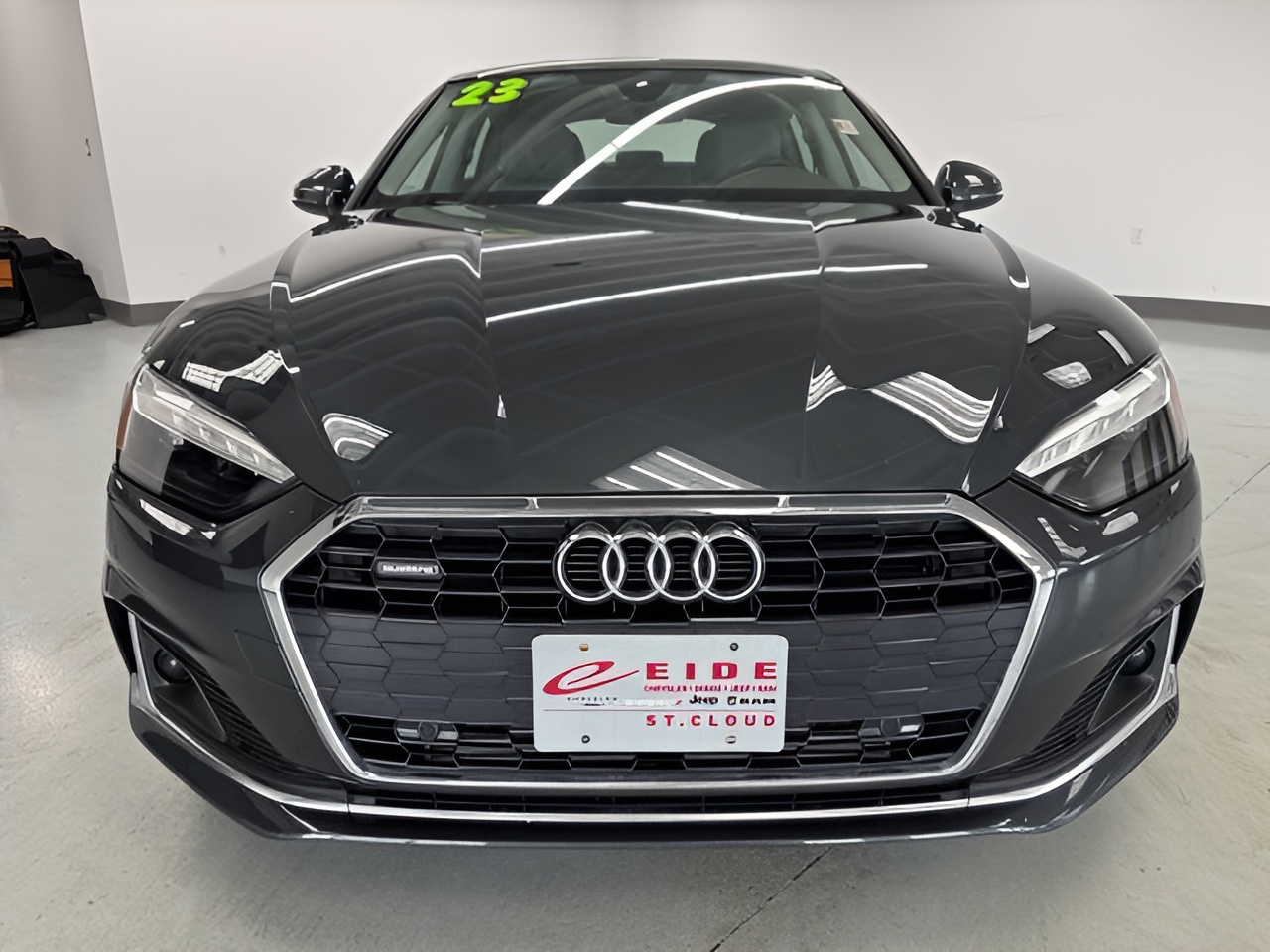 Vehicle image 56 of 62