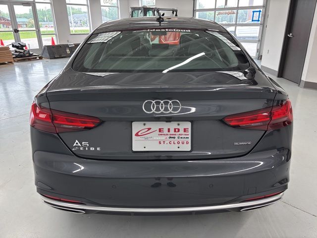 Vehicle image 11 of 62