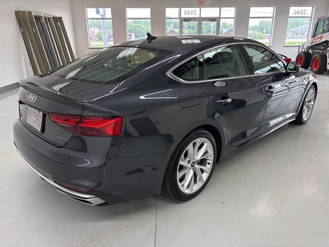 Vehicle image 6 of 62